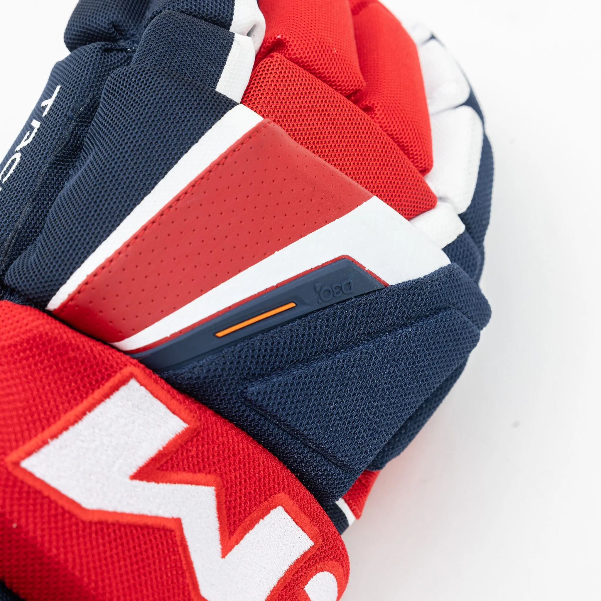 CCM Tacks XF Junior Hockey Gloves