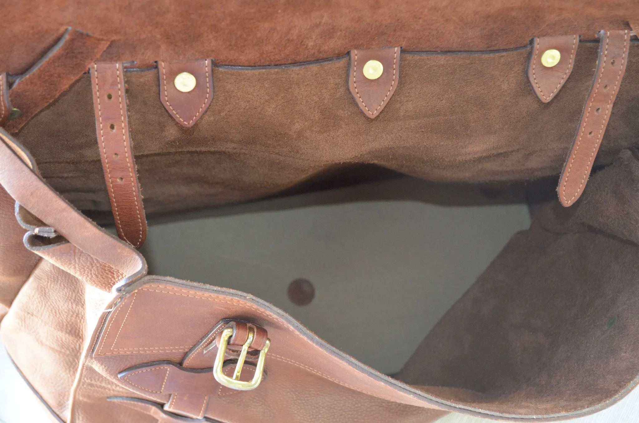 Col. Littleton No. 4 Grip Vintage Brown Leather Large Travel Shoulder Bag