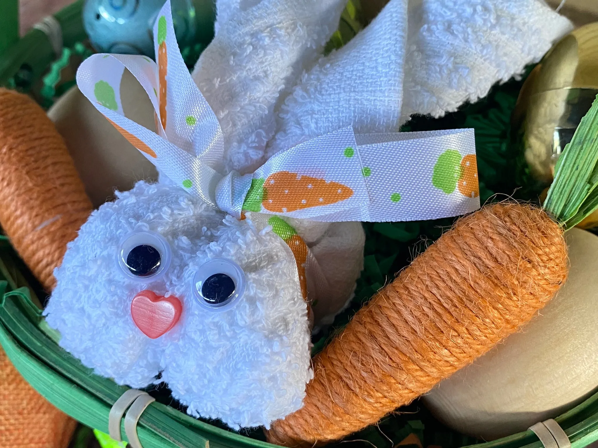 Custom Gift Basket DIY