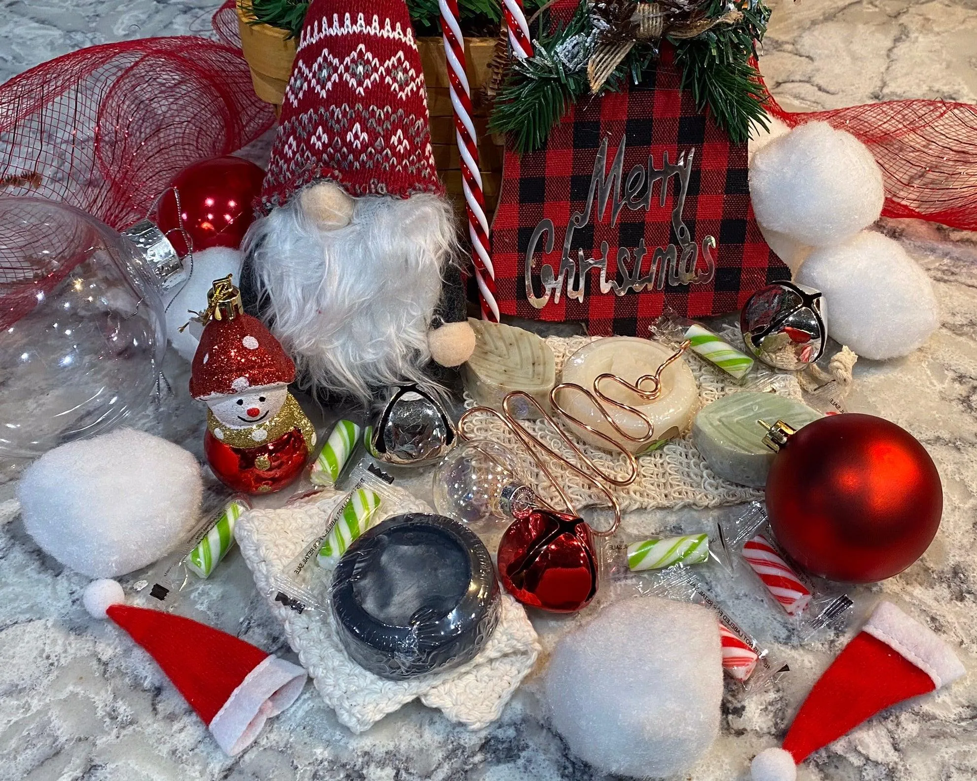 Custom Gift Basket DIY