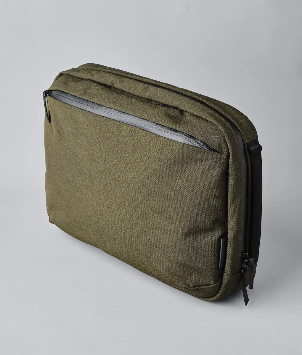 Element Tech Brief Pro