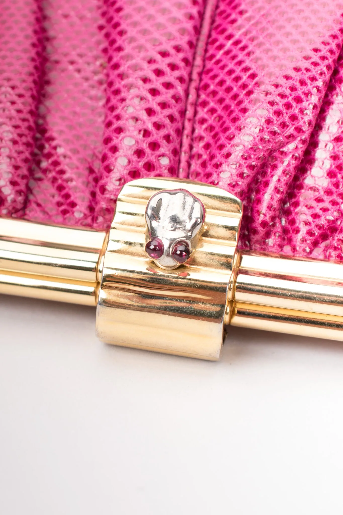 Lizard Chain Clutch