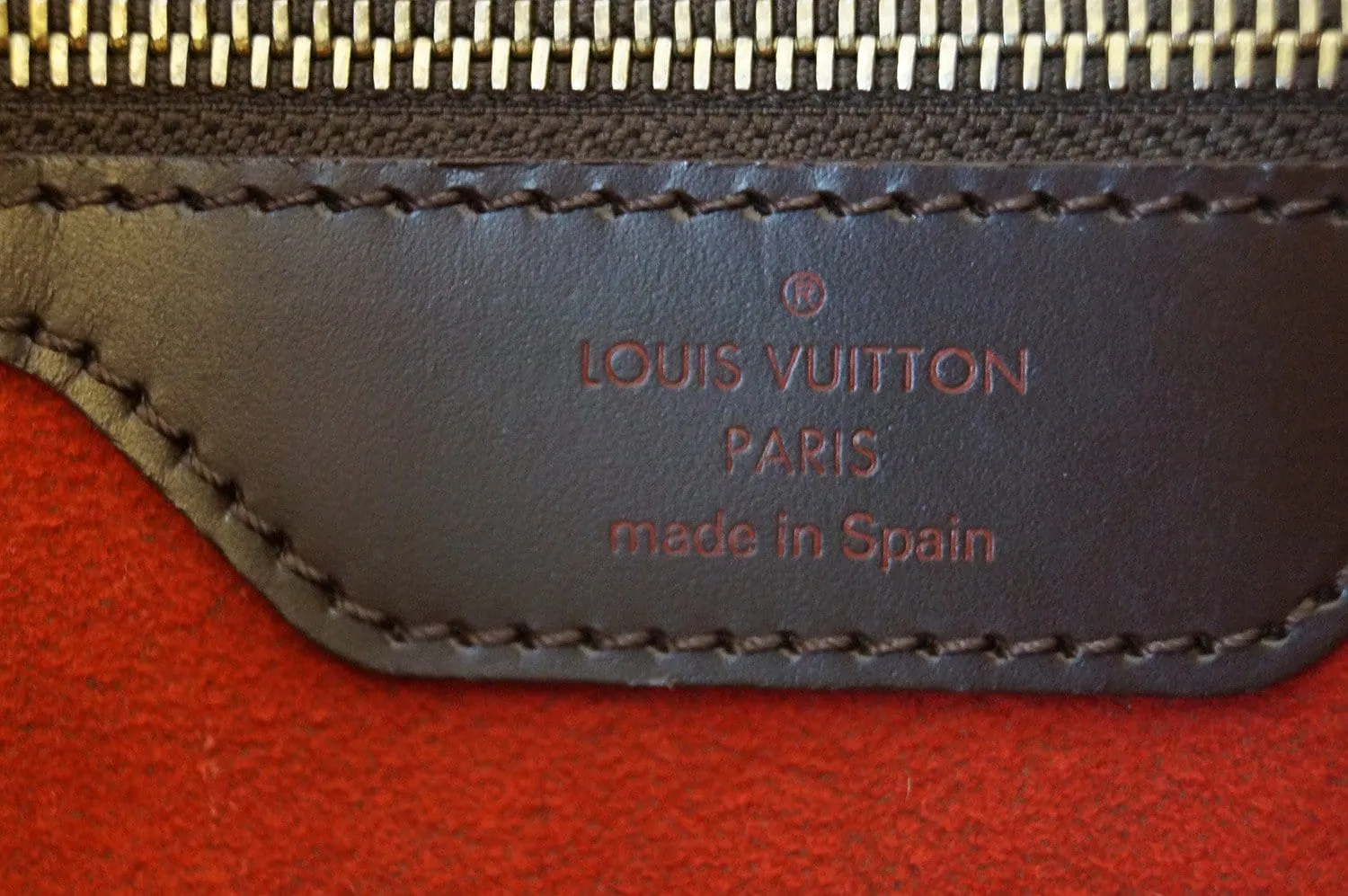 LOUIS VUITTON Hampstead MM Damier Ebene Shoulder Handbag