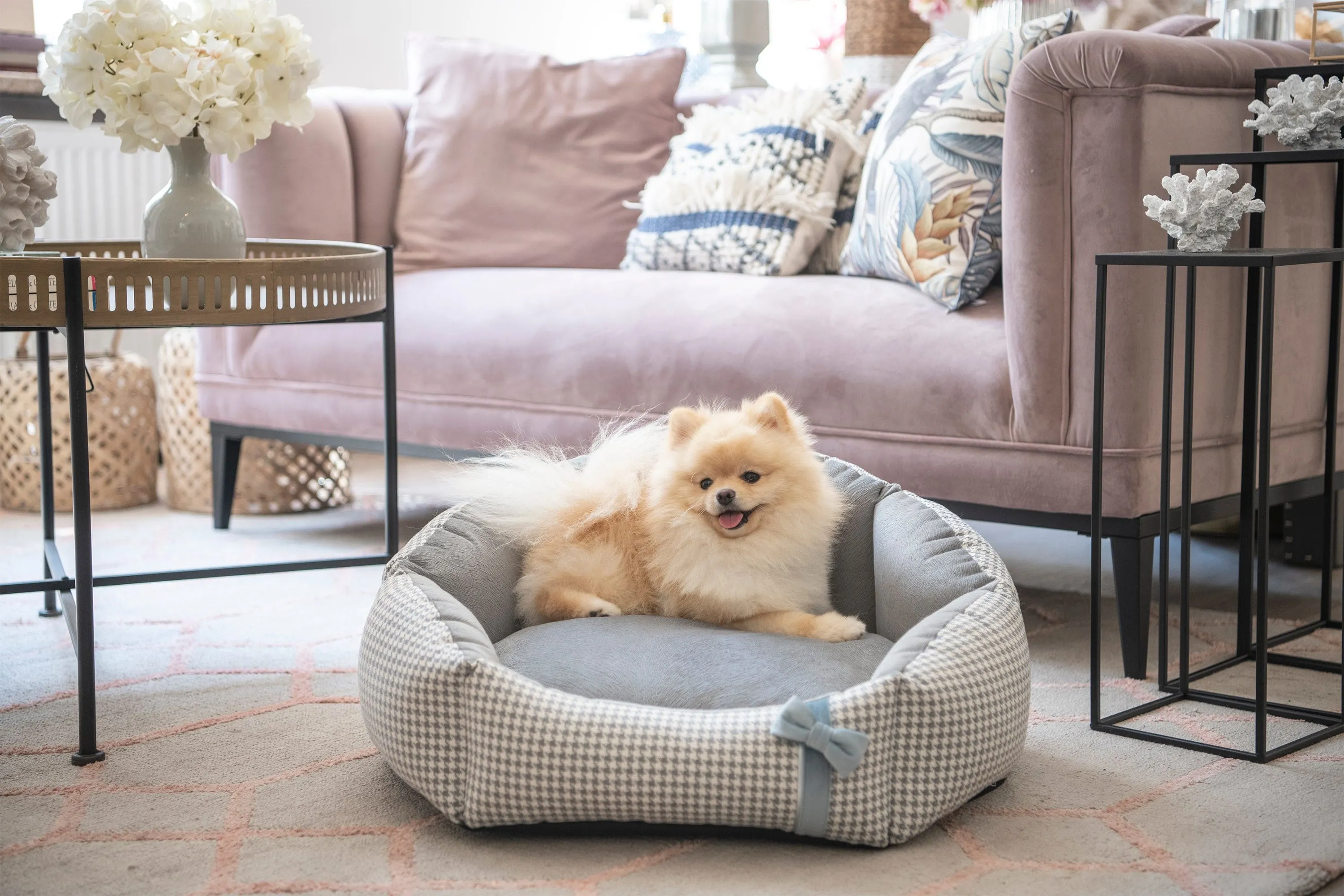 Oh Charlie Round Dog Bed Finessa