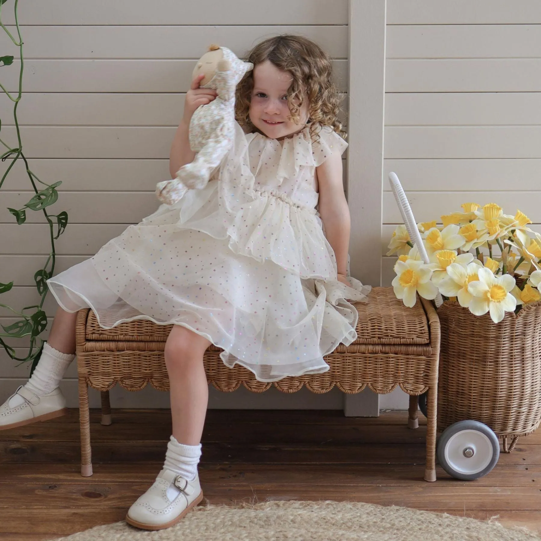 Petal Storie Bench