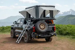 Smittybilt Overlander Hard Shell Rooftop Tent