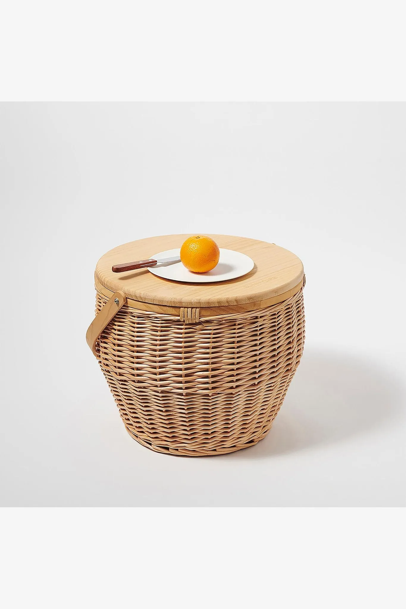 SUNNYLIFE ROUND PICNIC COOLER BASKET NATURAL