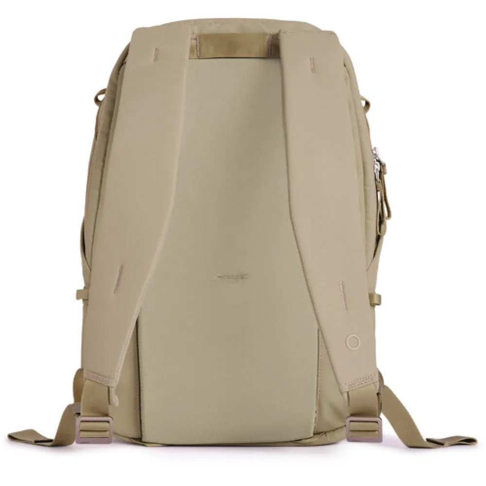 Urth Arkose 20L Backpack | Beige