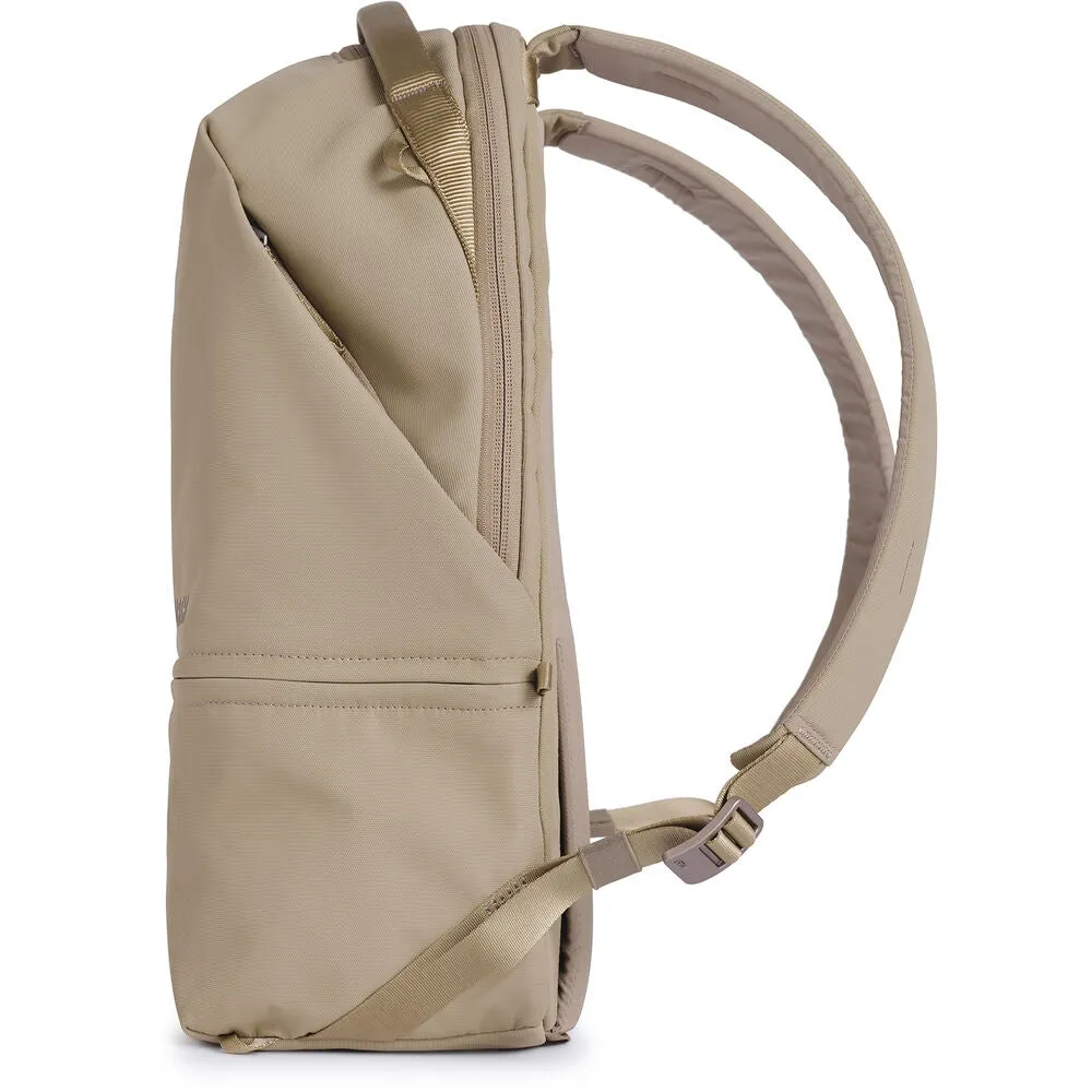 Urth Arkose 20L Backpack | Beige