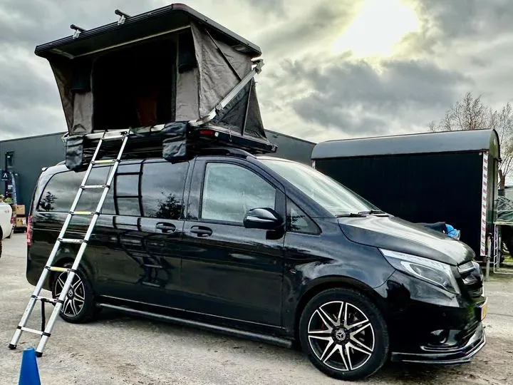 Wild Land Rock Cruiser 140 Hard-Shell Rooftop Tent