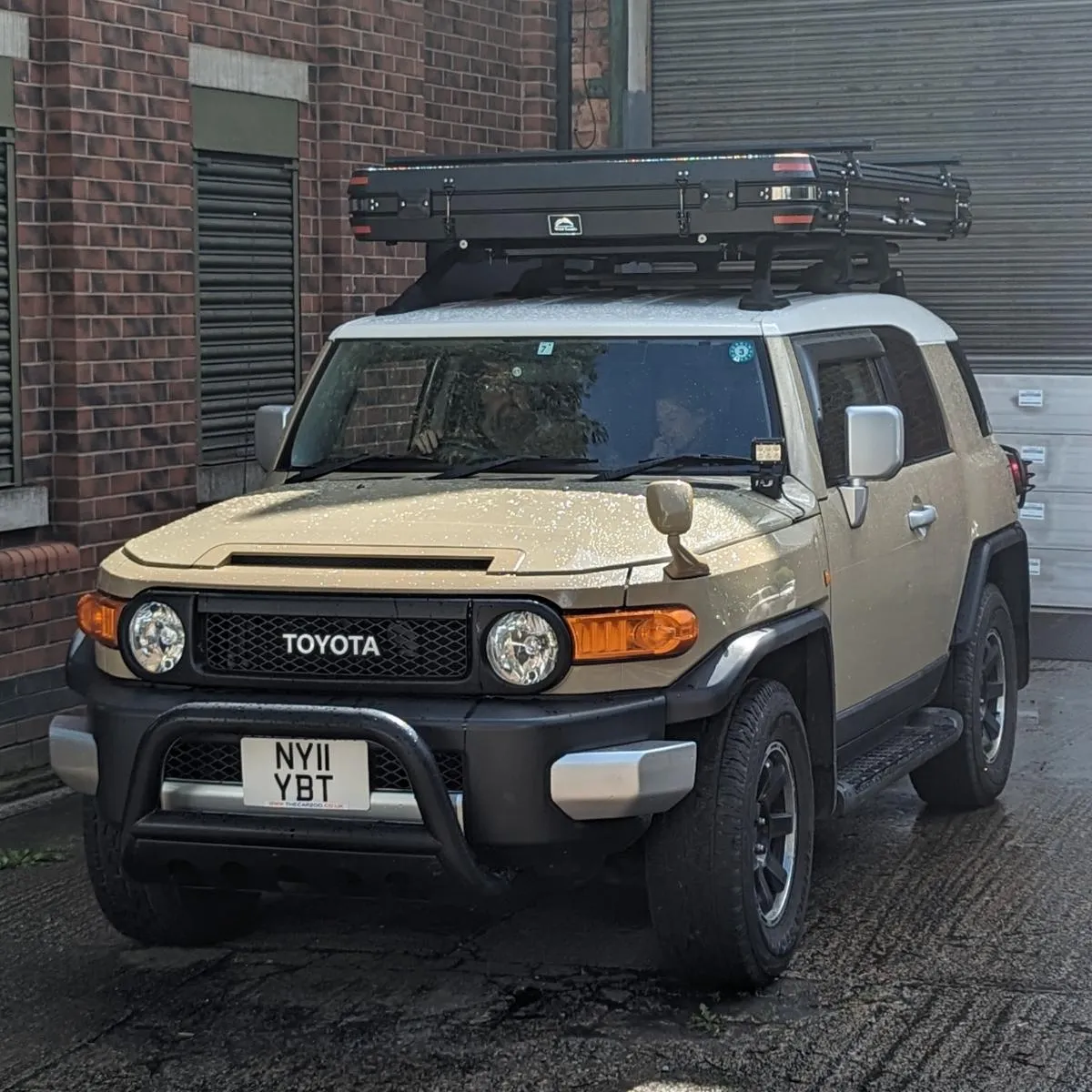 Wild Land Rock Cruiser 140 Hard-Shell Rooftop Tent